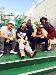 【ブログ-銀座】今日はママこと、みえきちを交えてワイワイガヤガヤお話し