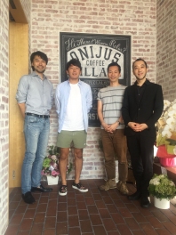 【ブログ-梅田】大阪のL.A.「ONIJUS COFFEE village」に立ち入る！？