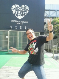 【ブログ-銀座】新宿のカオスなイベント・サブカル祭りに潜入しました。