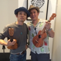 【ブログ-銀座】８０８(ヤオヤ)の中山八大がゲストで登場！ウクレレでボブ熱唱。夏はまだまだ終わらない！？