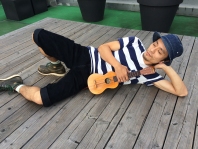 【ブログ-銀座】オープニングはウクレレで即興？？