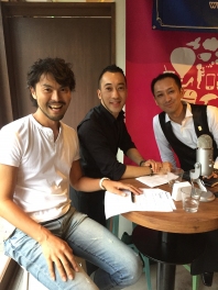 ワインと蒸し料理（とパンナコッタ）イタリアン　大阪福島「STRABAR」に立ち入る？！